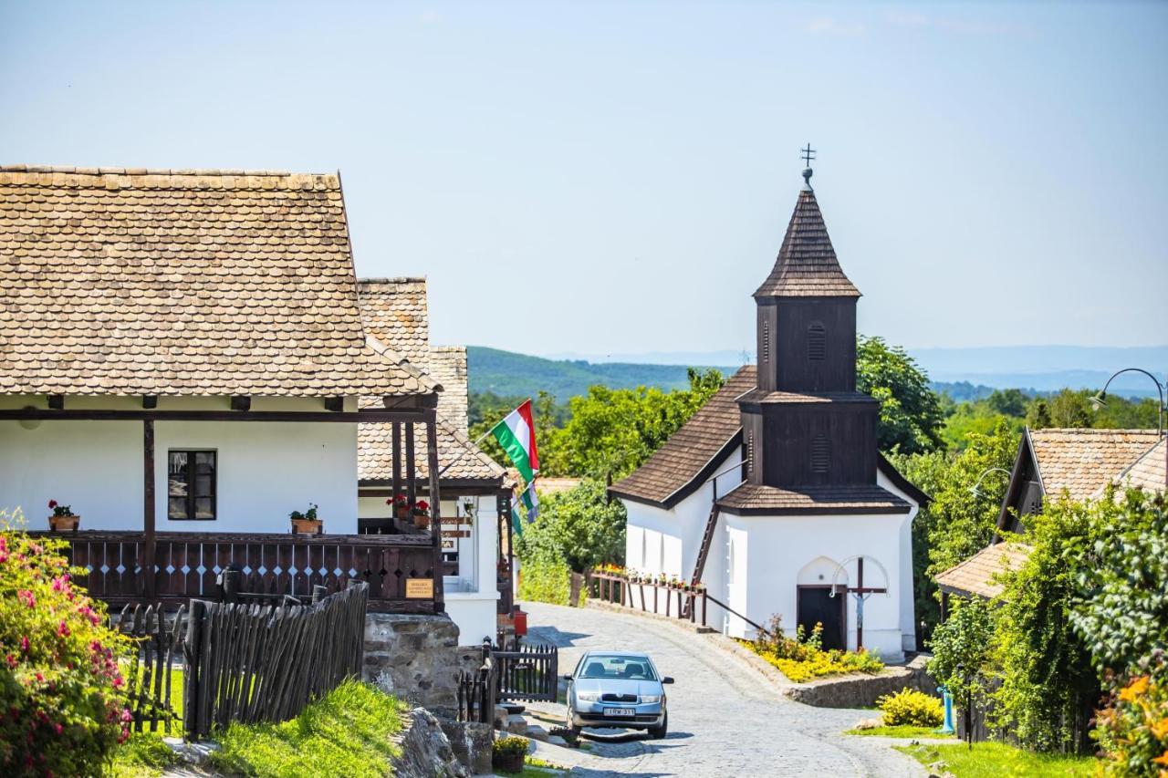 Вилла Lankas Vendeghaz - Холлокё Экстерьер фото